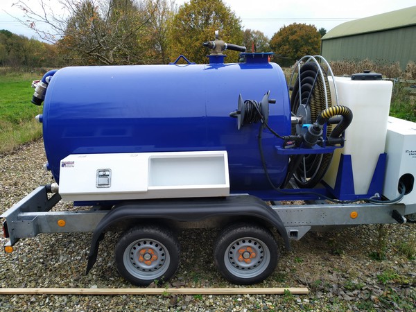 Vacuum tank trailer for sale