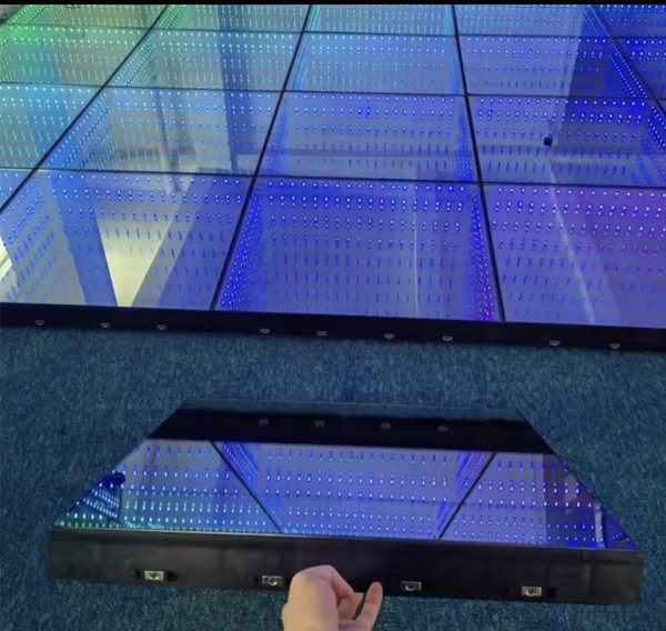 Magnet 3D  Mirror LED Dance Floor - Midlands 9