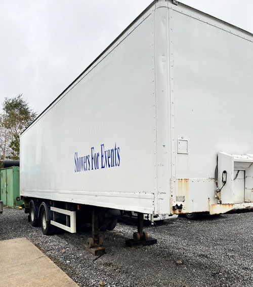Secondhand Used 10 Bay Shower On 30ft Artic Trailer For Sale Secondhand Used 10 Bay Shower On 30ft Artic Trailer For Sale