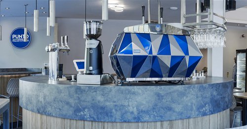 Secondhand 3m Circular Bar, Steel/Glass Gantry For Sale Secondhand 3m Circular Bar, Steel/Glass Gantry For Sale