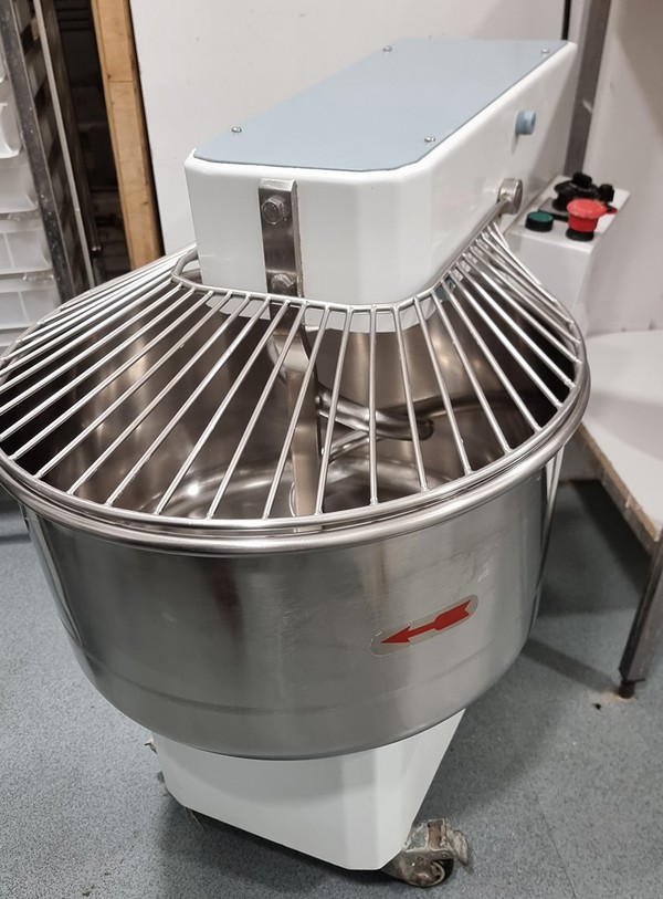 Diamond IF 53 VS Spiral Dough Mixer 44kg For Sale