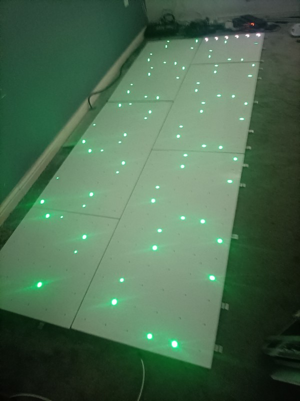 Sound to light dance floor