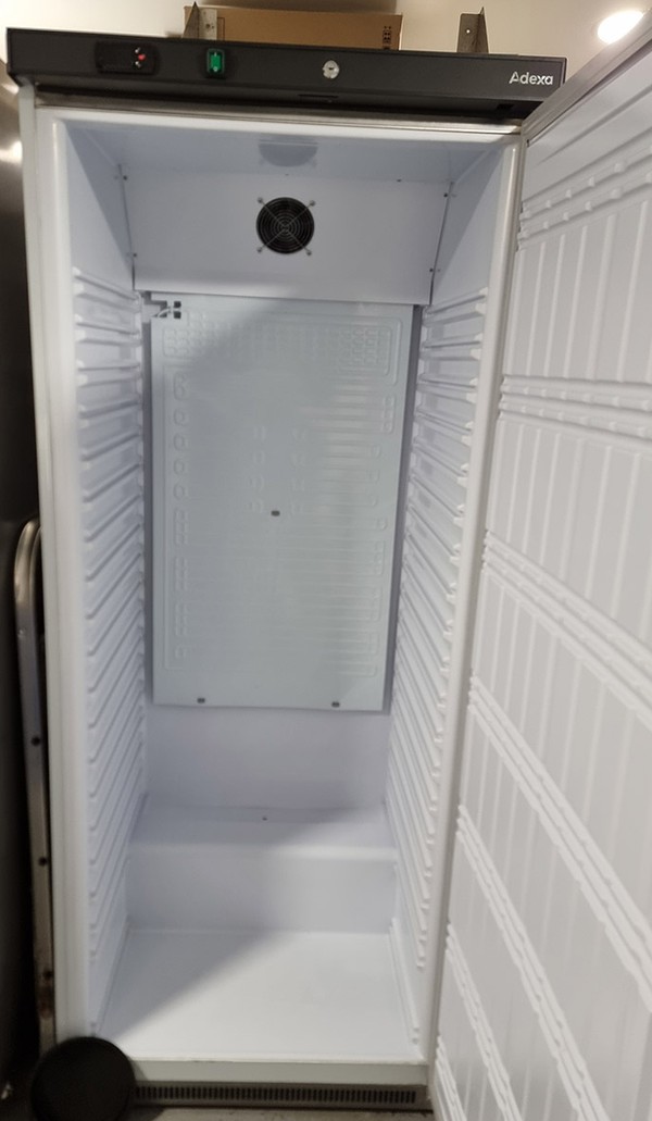 Adexa SR600 Fridge For Sale