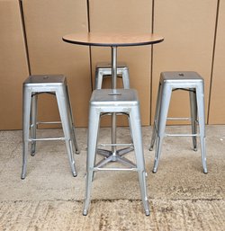 New Poseur Table Silver Bar Stools For Sale