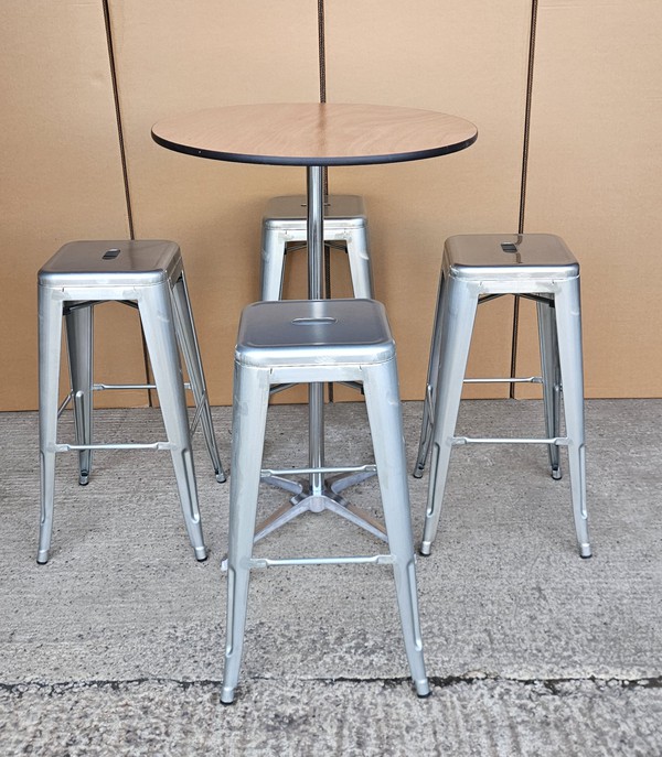 New Poseur Table Silver Bar Stools For Sale