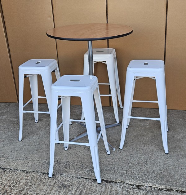 New Poseur Table White Bar Stools For Sale