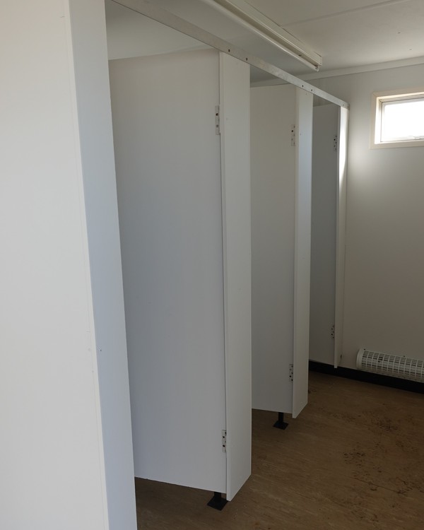 Secondhand 21' Anti Vandal Toilet Block 1 x Male 3 x Female For Sale