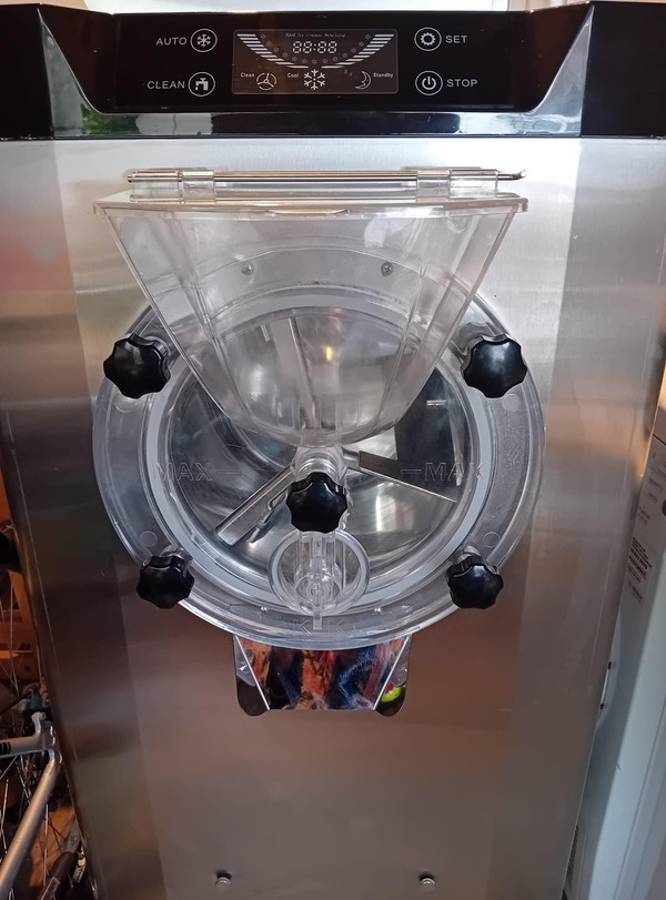 Secondhand Ice Cream Machine (Hard Scoop)