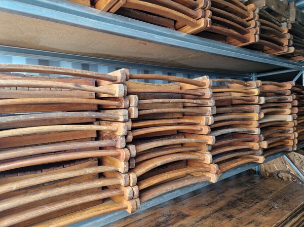 160x Vintage Wooden Folding Chairs