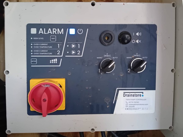 Drain store twin pump controller