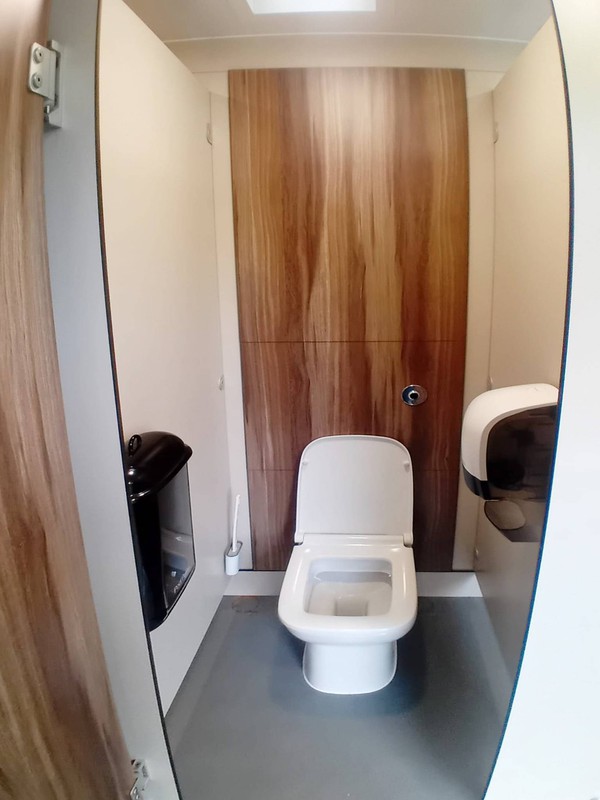 Real wooden trim toilet trailer