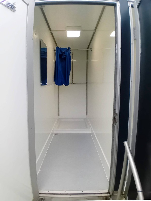 Second hand shower trailer for sale