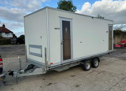 Secondhand Used 3+1 Luxury Toilet Trailer For Sale