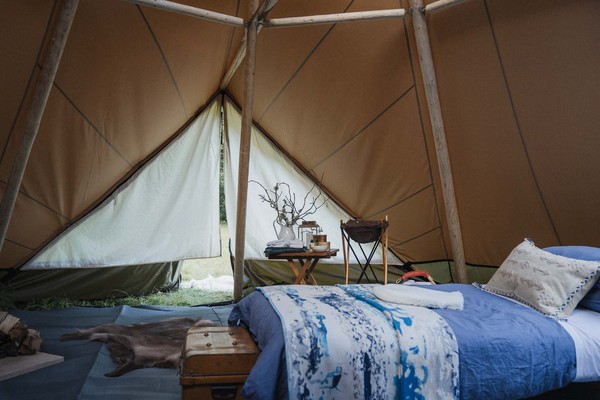 Glamping tent