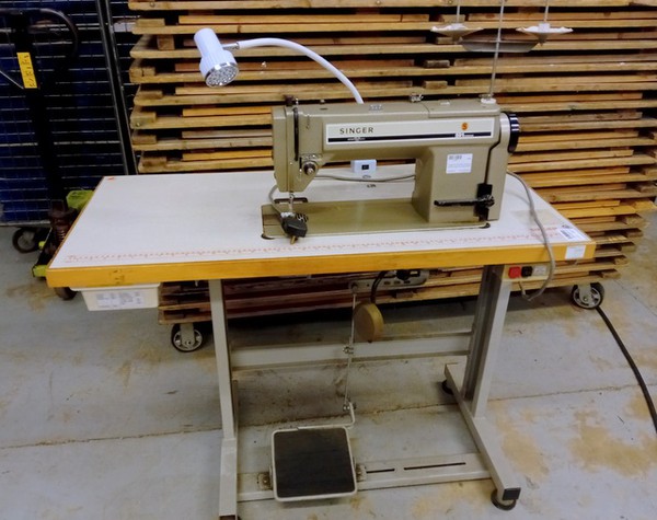 Secondhand Singer Industrial Sewing Machine For Sale