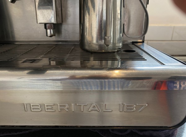 2x Iberital IB7 2 Group Coffee Machine, Grinder