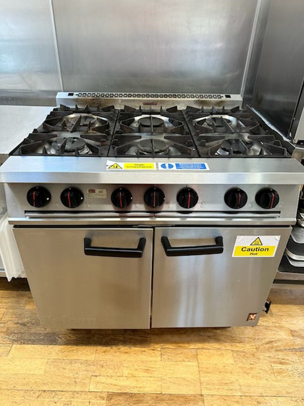 6 Burner oven on wheels - Second hand