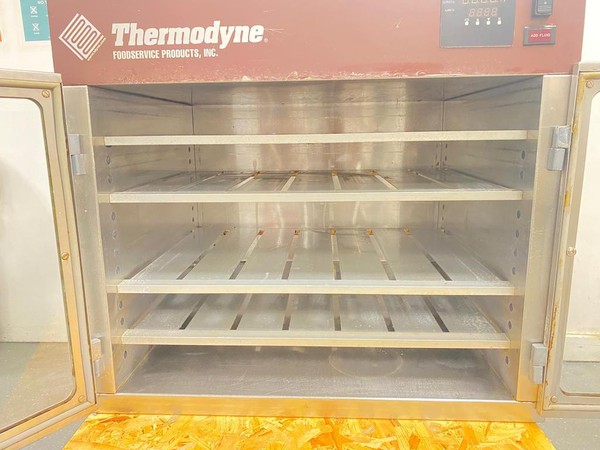 Thermodyne 700CT Cook and Hold Oven