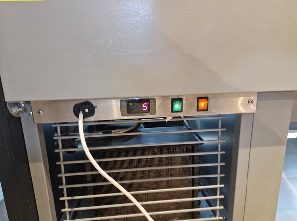 Used Serve Over Display Fridge For Sale