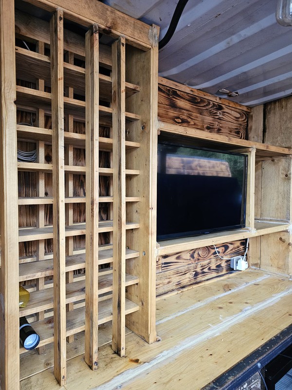 Back bar wine bottle storage