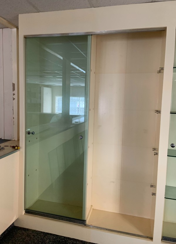 Secondhand 4 Door Glass Cabinet With Shelves For Sale