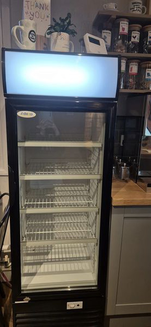 Commercial showcase bottle cooler for sale