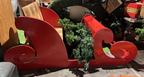 Secondhand 3m Santa Sleigh Prop For Sale Secondhand 3m Santa Sleigh Prop For Sale