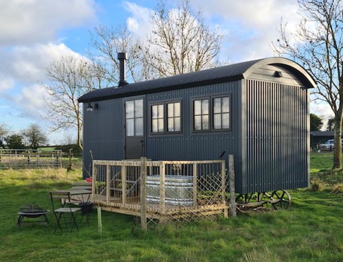 Slate Blue Greendown Herdsman Shepherd's Hut for sale Slate Blue Greendown Herdsman Shepherd's Hut for sale