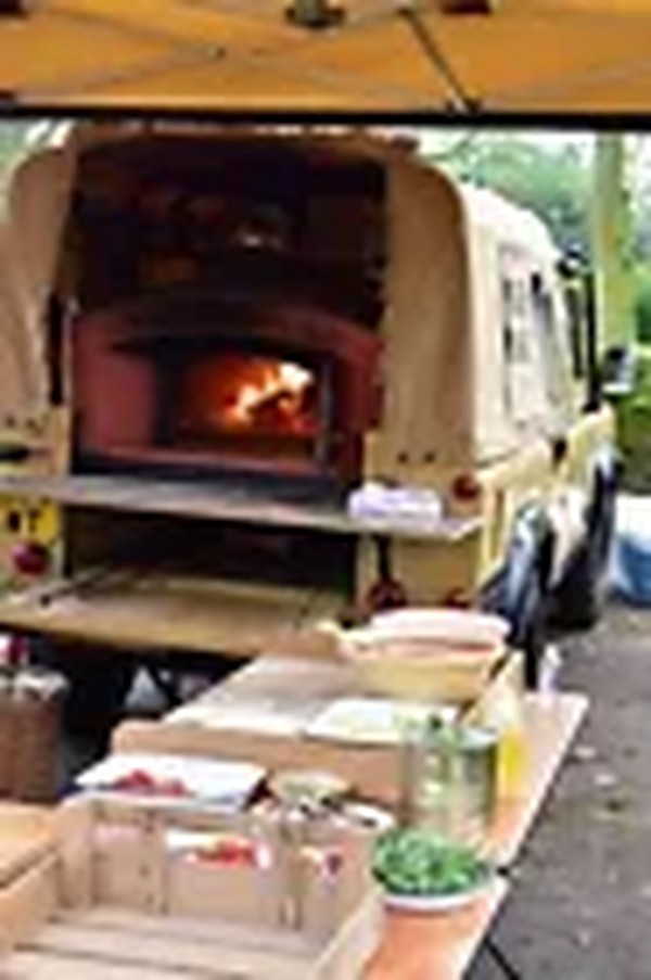 Secondhand Land Rover Mobile Pizza Oven For Sale