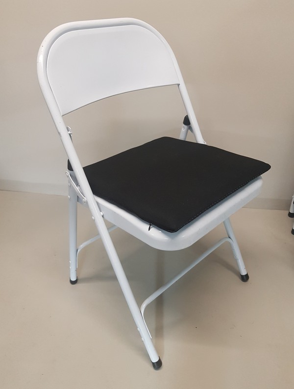 Secondhand 80x Folding Metal Chairs