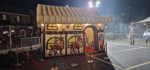 Used 16ft x 12ft Inflatable Santa's Grotto For Sale Used 16ft x 12ft Inflatable Santa's Grotto For Sale