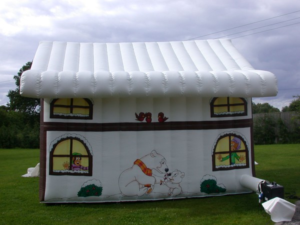 16ft x 12ft Inflatable Santa's Grotto For Sale