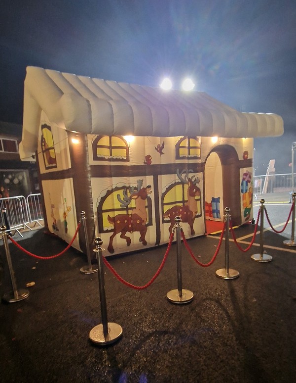 Secondhand Used 16ft x 12ft Inflatable Santa's Grotto For Sale