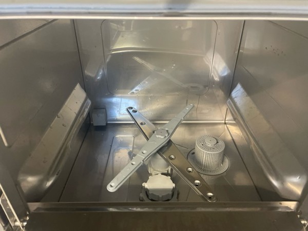 Secondhand 2x DC Glass Washer