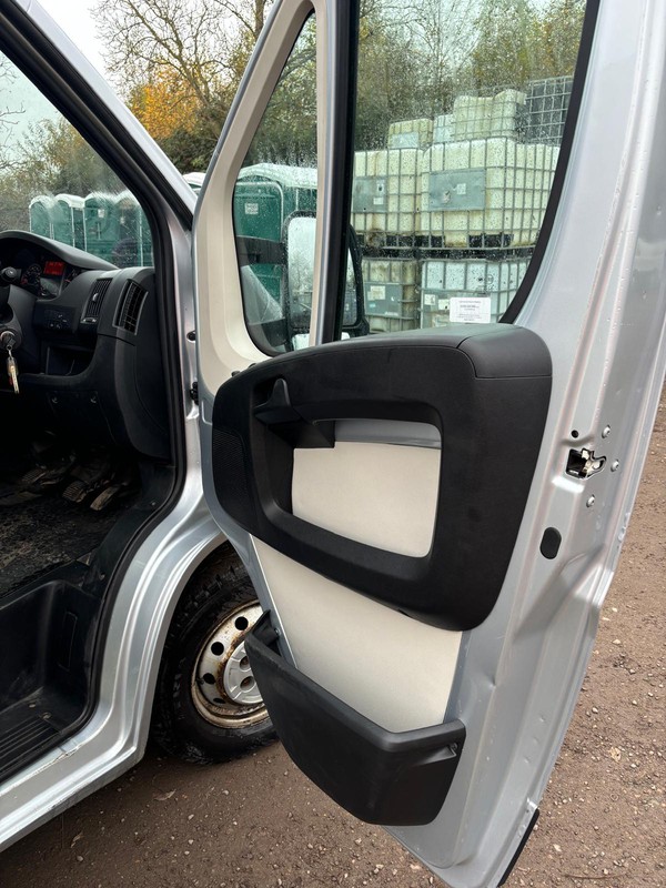 Secondhand Fiat Ducato L2 3500kg Chassis Cab For Sale