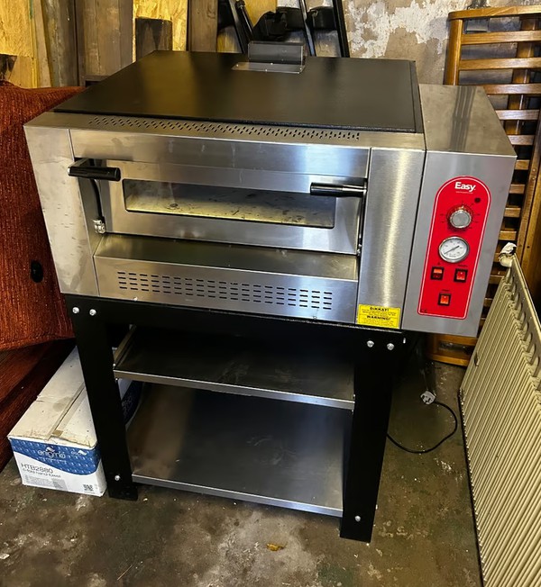 Easy Equipment SG4 Single Deck Pizza Oven For Sale