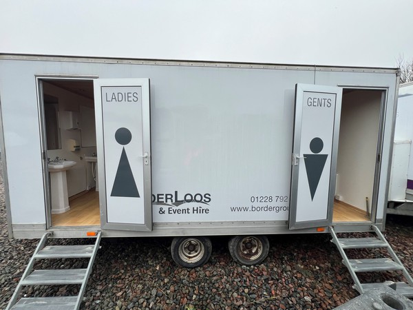 Secondhand Used Premier 3+1 Toilet Trailer Unit For Sale