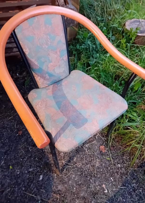 Secondhand Armed Chairs For Sale