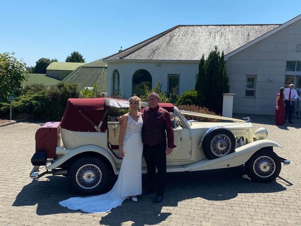 1930's wedding car