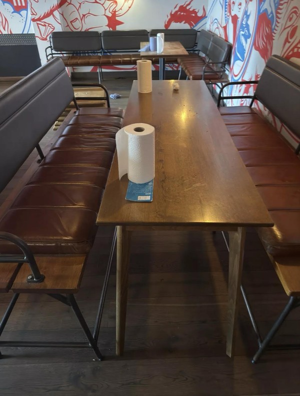 Restaurant 40 Person Bench Seating