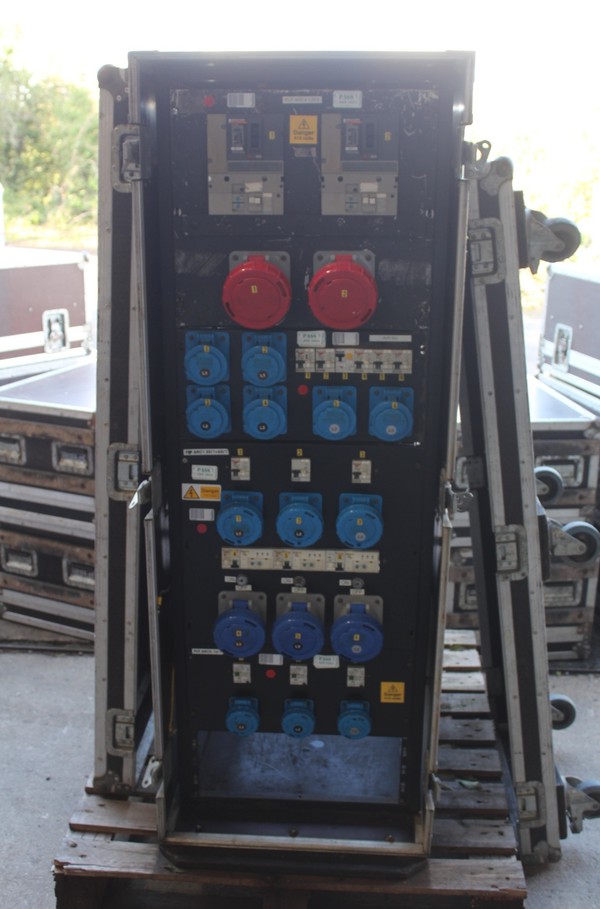 Secondhand 400A PowerLoc Flight-Case Distribution