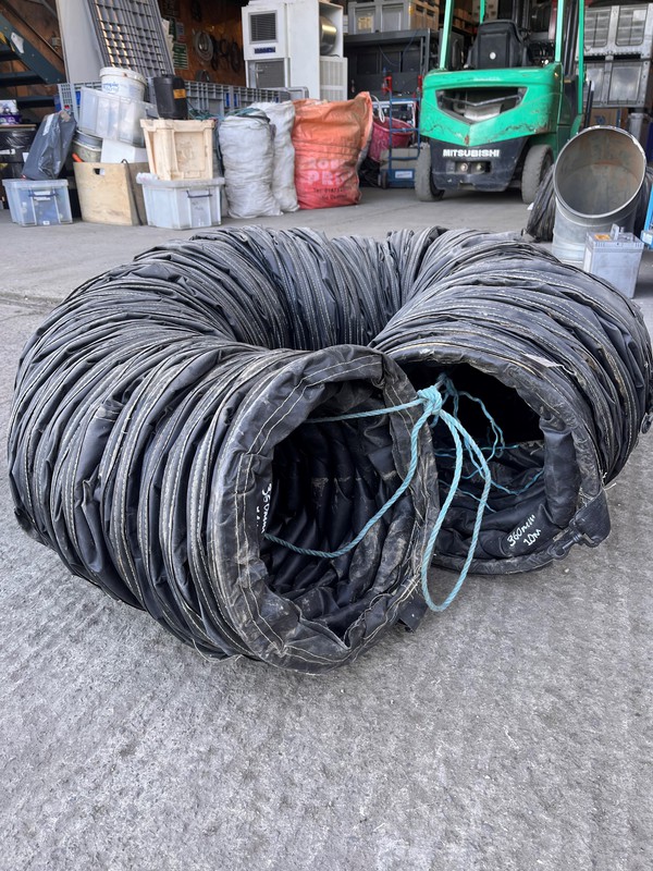 Secondhand Used Heater Ducting And Joiners For Sale