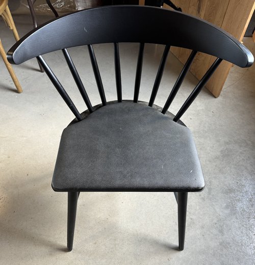 Secondhand 100x Wooden Black Chair For Sale Secondhand 100x Wooden Black Chair For Sale