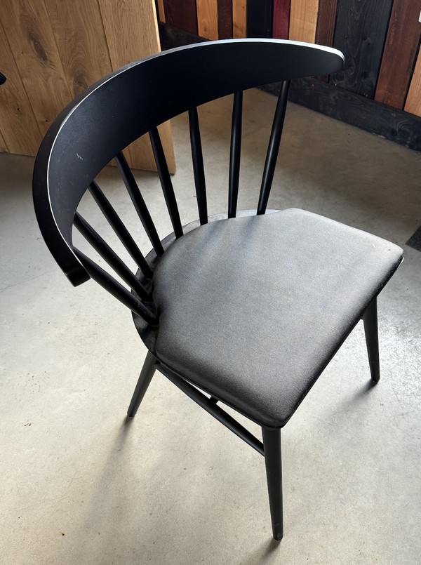 100x Wooden Black Chair