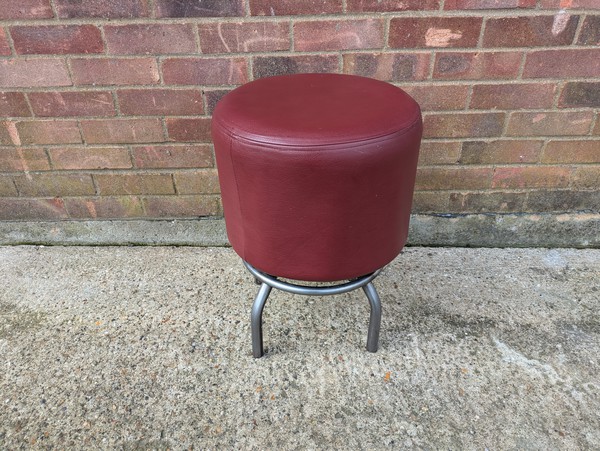 Secondhand Adjustable Height High Bar Stool For Sale