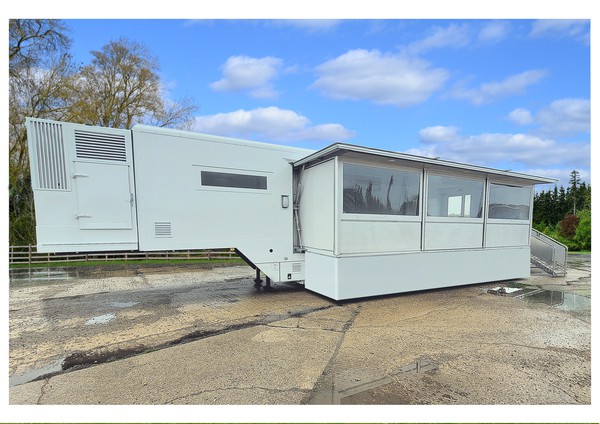 Secondhand Titan 57 13.6 m Single Gullwing Production Exhibition Marketing Trailer For Sale