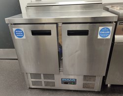 Secondhand Polar G-Series Pizza Prep Counter Fridge For Sale