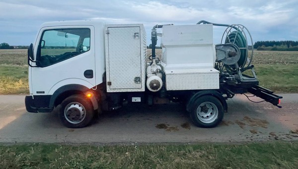 3500kg Toilet service truck