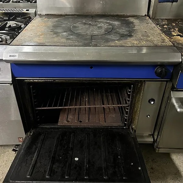 Used 2x Oven With Flat Top Griddle