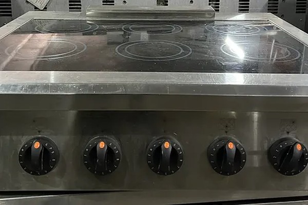 Lincat Countertop Induction Cooker 3 Phase For Sale